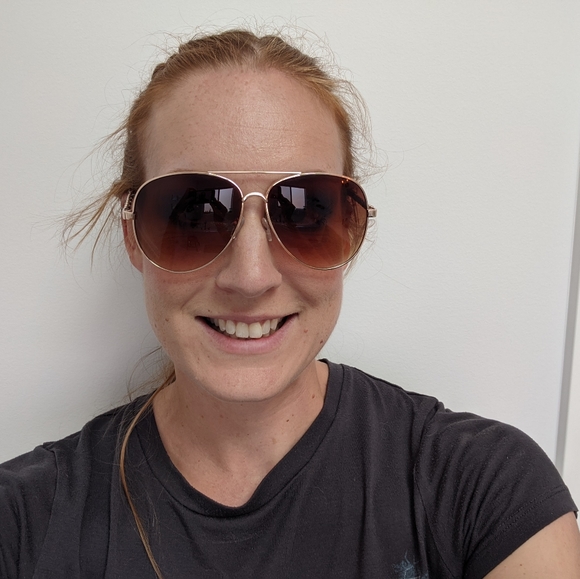 2/15 Embellished Aviator Sunglasses - Picture 3 of 3